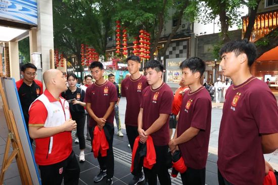 伊人久久久久久久久香港